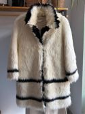 Futerko w stylu vintage H&M